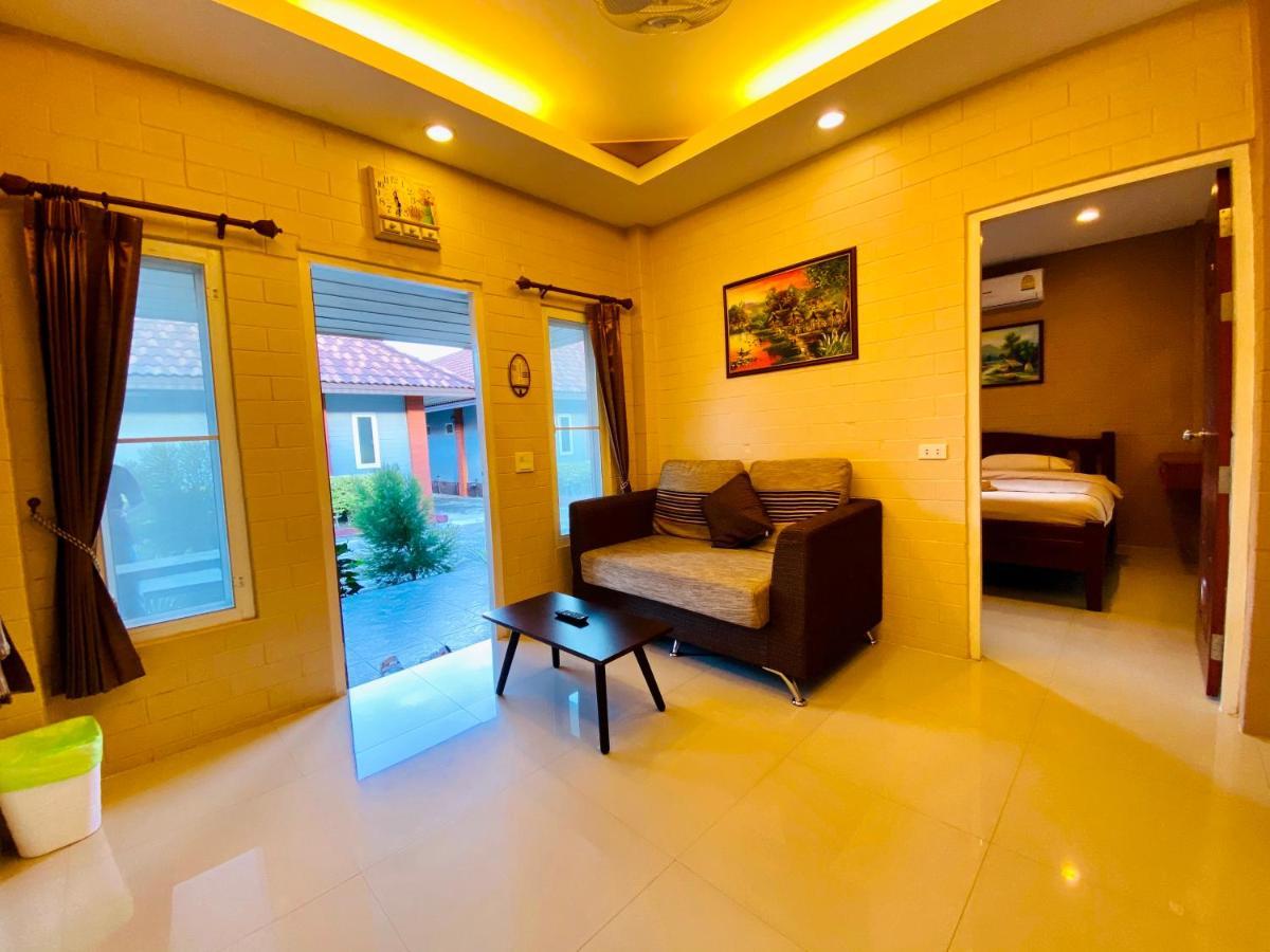Benwadee Resort Pattaya Ban Pong  Exterior photo