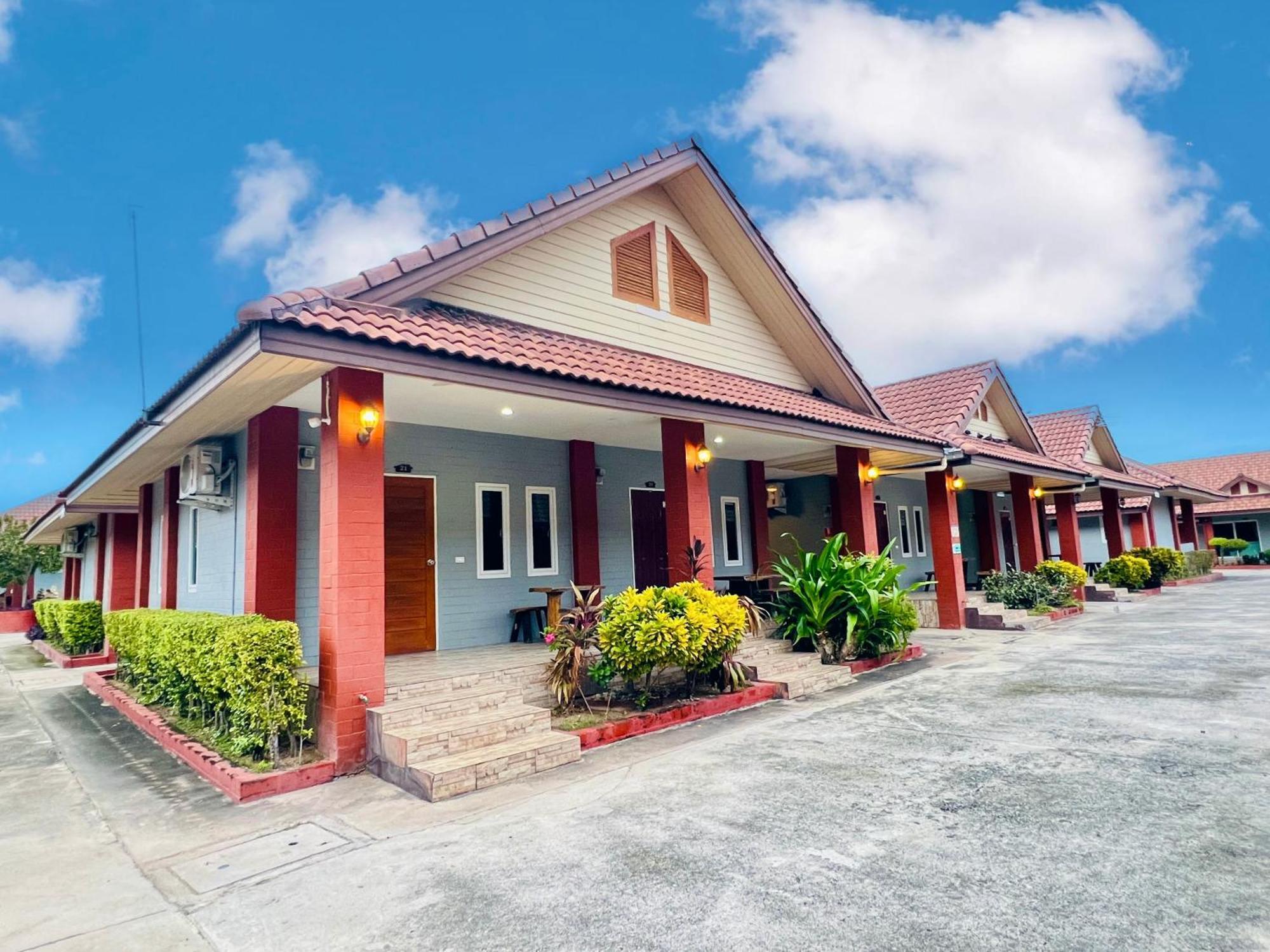 Benwadee Resort Pattaya Ban Pong  Exterior photo